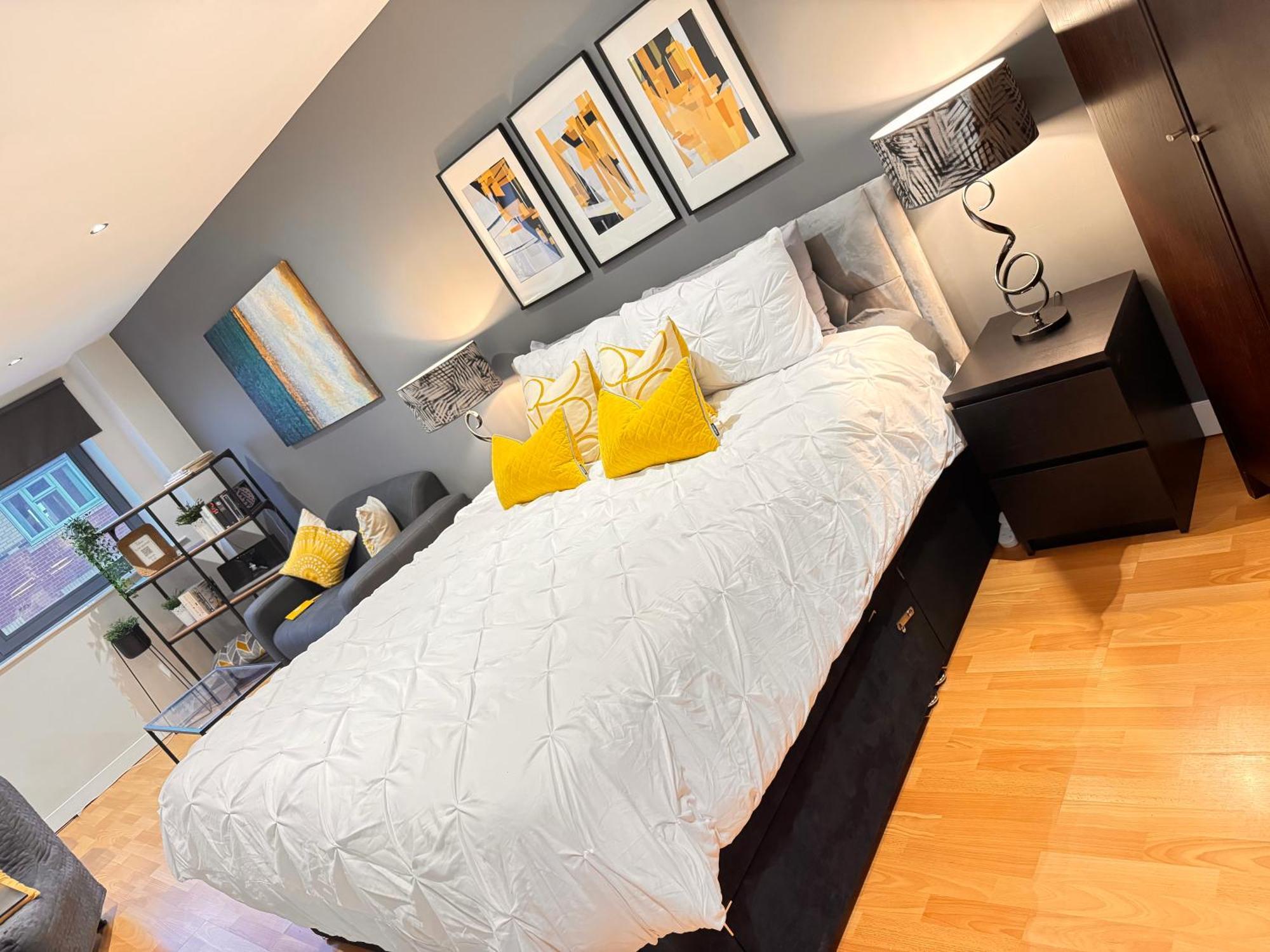 Perfectly Located City Centre Studio Apartment - West One With Free Wifi, Gym Access, Netflix Sheffield Exterior foto